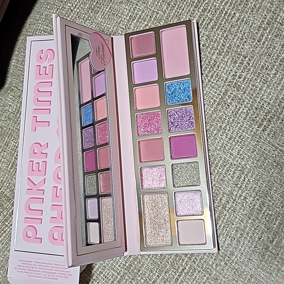 NIB Pinker Times Ahead Too Faced Eye Palette - Picture 2 of 3